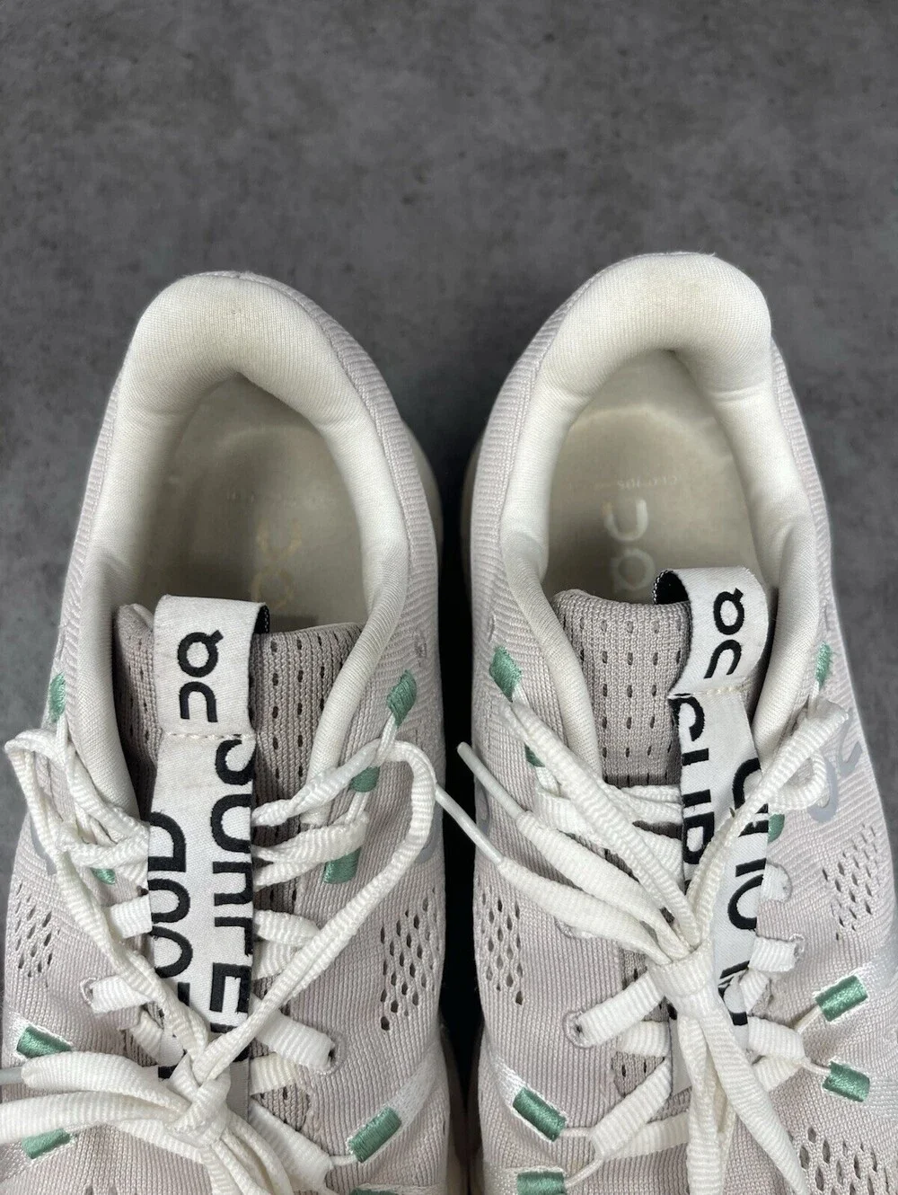 On Cloudsurfer Size 8.5 Womens Pearl Ivory CloudTec Phase Road Running Shoes